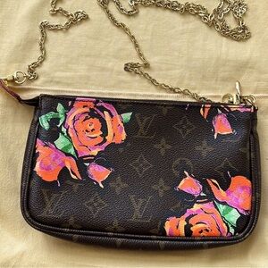 Inspired Pochette
